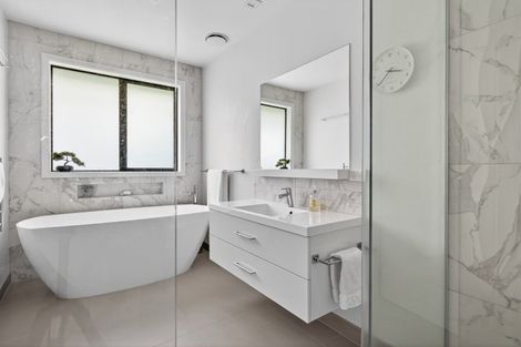 Photo of property in 100 Condor Drive, Pyes Pa, Tauranga, 3112