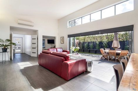 Photo of property in 108 Bryndwr Road, Bryndwr, Christchurch, 8052