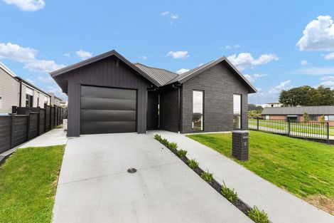 Photo of property in 2 Te Ia Terrace, Cambridge, 3434