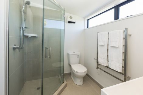 Photo of property in 8/20 North Avon Road, Richmond, Christchurch, 8013