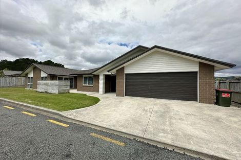Photo of property in 6 Cory Jane Grove, Riverstone Terraces, Upper Hutt, 5018