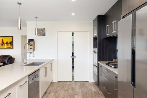 Photo of property in 10 Sophora Place, Papamoa Beach, Papamoa, 3118