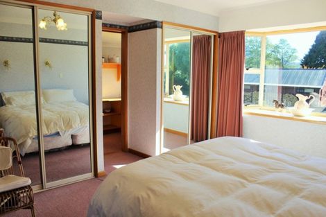 Photo of property in 6 Pop Andrew Drive, Te Anau, 9600