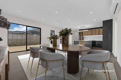 Photo of property in 31 Korowhiti Road, Clarks Beach, 2122