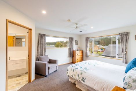 Photo of property in 2 Millcroft Place, Parklands, Christchurch, 8083