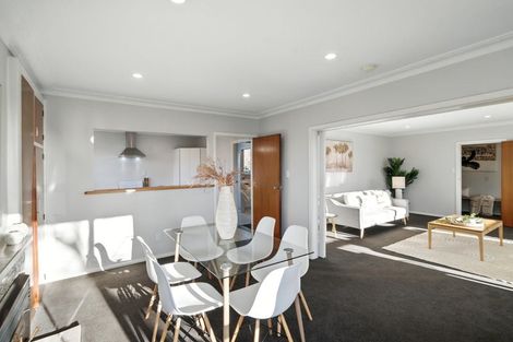 Photo of property in 1 Glenavon Place, Ilam, Christchurch, 8041