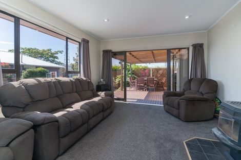 Photo of property in 37 Moffett Street, Islington, Christchurch, 8042