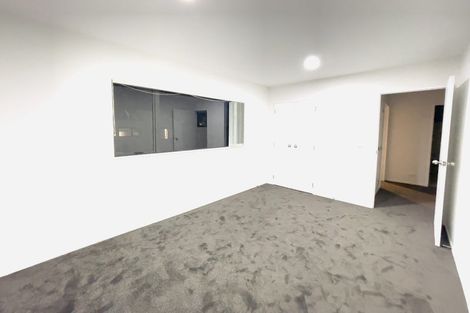 Photo of property in 32 Spalding Rise, Golflands, Auckland, 2013