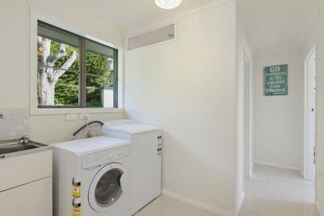 Photo of property in 70 Belleview Terrace, Mount Pleasant, Christchurch, 8081