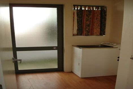 Photo of property in 5 Arlette Place, Massey, Auckland, 0614