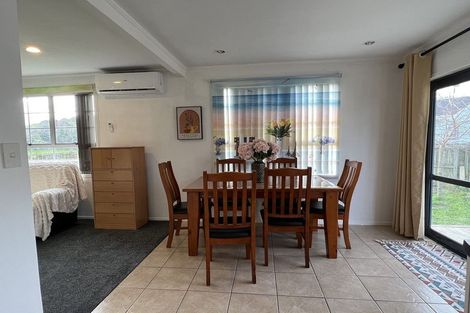 Photo of property in 31 Lyren Place, Half Moon Bay, Auckland, 2012
