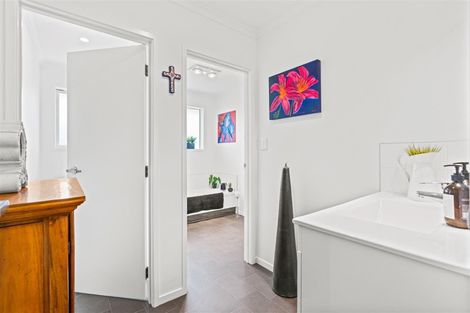 Photo of property in 30 Seascape Crescent, Waipu, 0582