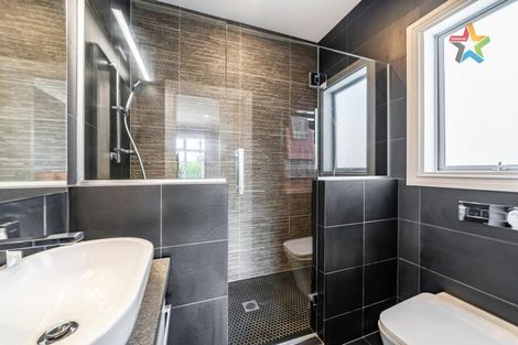 Photo of property in 42 Kensington Avenue, Petone, Lower Hutt, 5012