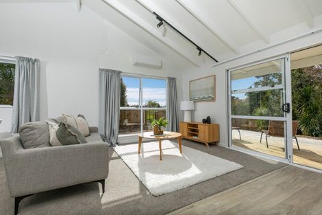 Photo of property in 10d Shiloh Way, Greenhithe, 0632