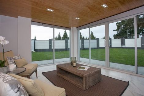 Photo of property in 163 Lake Crescent, Hamilton Lake, Hamilton, 3204