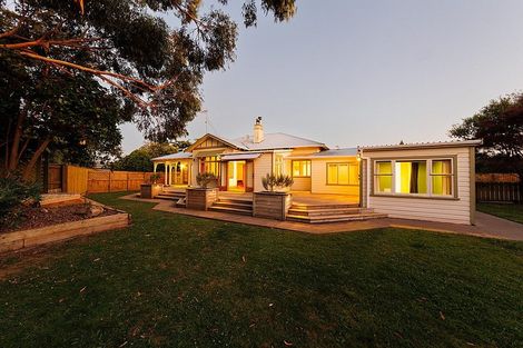 Photo of property in 92 Wood Street, Takaro, Palmerston North, 4410