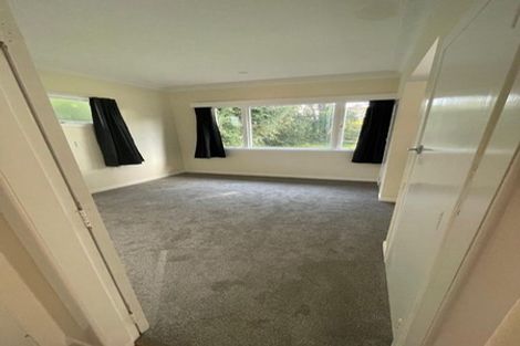 Photo of property in 141 Glenfield Road, Hillcrest, Auckland, 0626