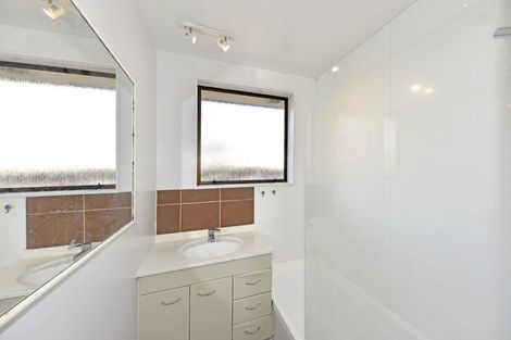 Photo of property in 2/40 Meadow Street, Papanui, Christchurch, 8052