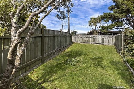 Photo of property in 5 Columbia Way, Kingston, Wellington, 6021