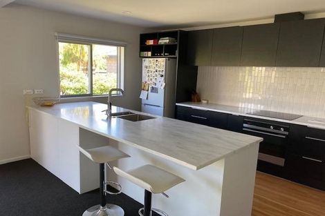 Photo of property in 2/32a Gleneagles Terrace, Ilam, Christchurch, 8053