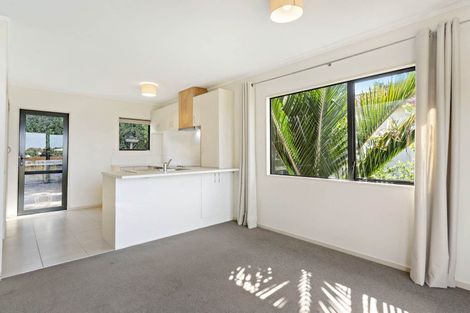 Photo of property in 899a East Coast Road, Northcross, Auckland, 0632