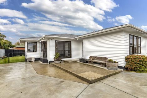 Photo of property in 76 Balrudry Street, Avonhead, Christchurch, 8042