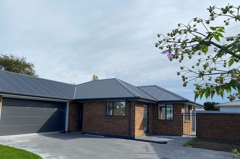 Photo of property in 2a Weber Place, Roslyn, Palmerston North, 4414