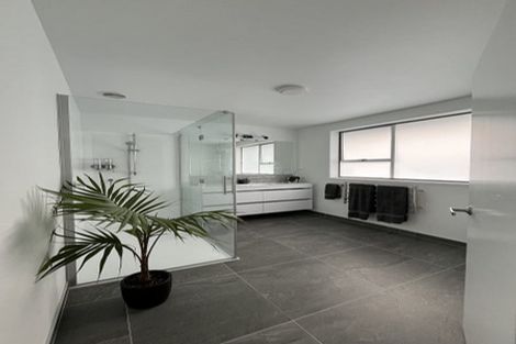 Photo of property in 3/4 Frater Avenue, Milford, Auckland, 0620