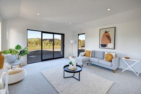 Photo of property in 44 Constitution Avenue, Milton, 9220