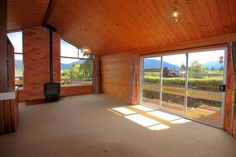 Photo of property in 25 Duncan Street, Te Anau, 9600