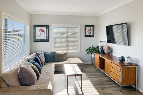 Photo of property in 32 Matai Street, Castlecliff, Whanganui, 4501