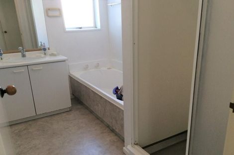 Photo of property in 3/20 Picton Avenue, Riccarton, Christchurch, 8011