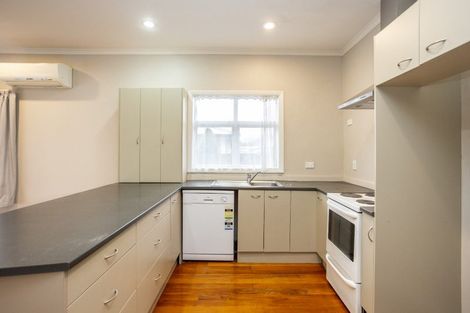 Photo of property in 198 Riccarton Road, Riccarton, Christchurch, 8041