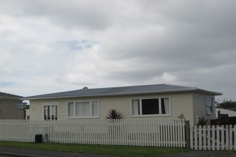 Photo of property in 939a Whangaparaoa Road, Manly, Whangaparaoa, 0930