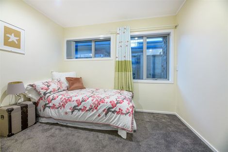 Photo of property in 5 Maxwelton Drive, Mairangi Bay, Auckland, 0630