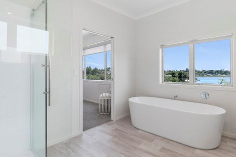 Photo of property in 192 Welcome Bay Road, Welcome Bay, Tauranga, 3112