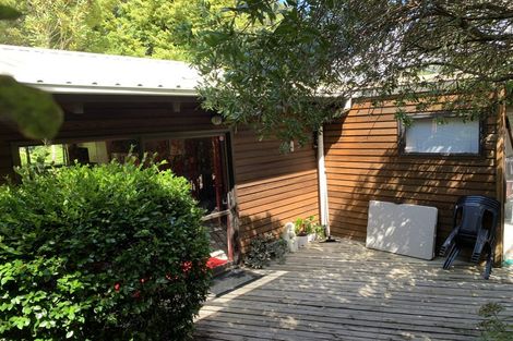 Photo of property in 541b South Titirangi Road, Titirangi, Auckland, 0604