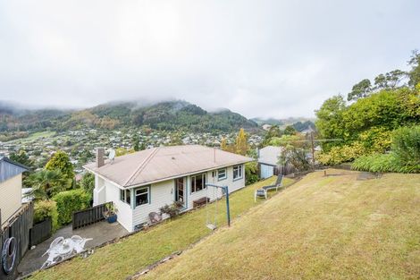 Photo of property in 18 Thompson Terrace, Toi Toi, Nelson, 7010