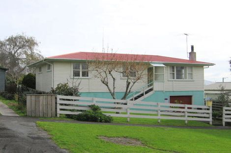 Photo of property in 6 Miro Street, Helensville, 0800