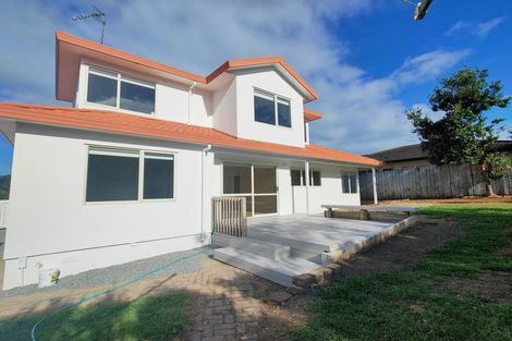 Photo of property in 27 Calypso Way, Unsworth Heights, Auckland, 0632