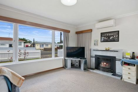 Photo of property in 29 Bledisloe Street, Levin, 5510