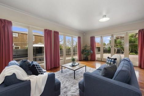 Photo of property in 8 Knighton Road, Hillcrest, Hamilton, 3216