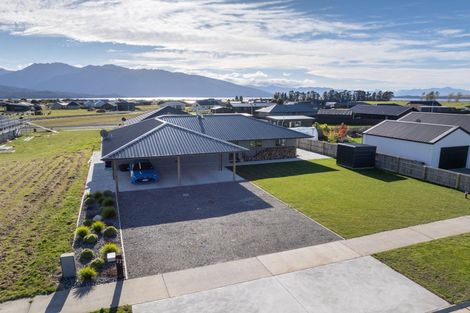 Photo of property in 22 Marakura Drive, Te Anau, 9600
