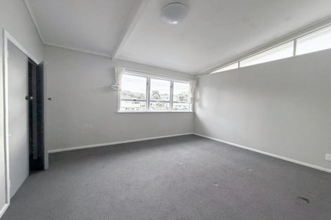Photo of property in 16 Helena Street, Massey, Auckland, 0614