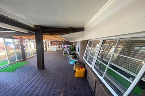 Photo of property in 121 Everglade Drive, Totara Heights, Auckland, 2105