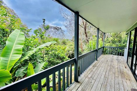 Photo of property in 2/16 Mistletoe Place, Browns Bay, Auckland, 0630