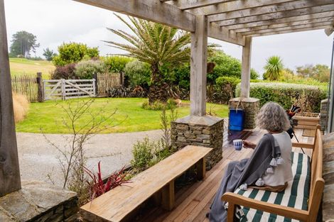 Photo of property in 14 Highgrove, Saint Clair, Dunedin, 9012