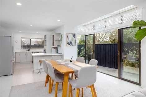 Photo of property in 2 Buscot Gate, Avonhead, Christchurch, 8042