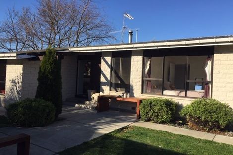 Photo of property in 2 Holcroft Court, Rangiora, 7400