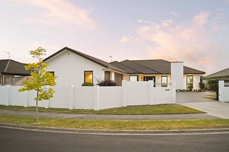 Photo of property in 5 Briar Rose Court, Huntington, Hamilton, 3210